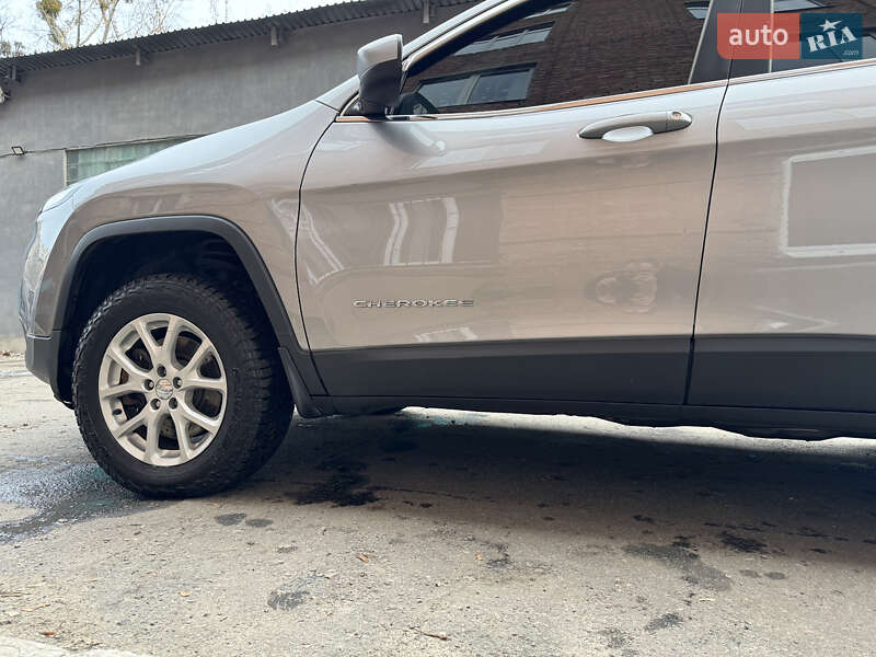 Позашляховик / Кросовер Jeep Cherokee 2016 в Харкові фото 29 Позашляховик / Кросовер Jeep Cherokee 2016 в Харкові