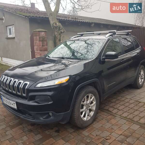 Внедорожник / Кроссовер Jeep Cherokee 2016 в Ровно