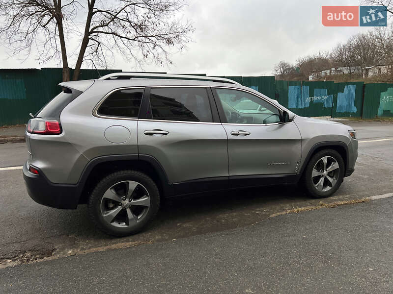 Позашляховик / Кросовер Jeep Cherokee 2018 в Києві