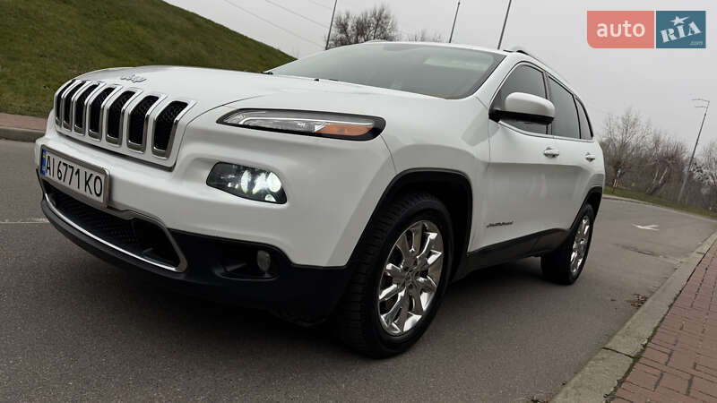 Позашляховик / Кросовер Jeep Cherokee 2015 в Києві