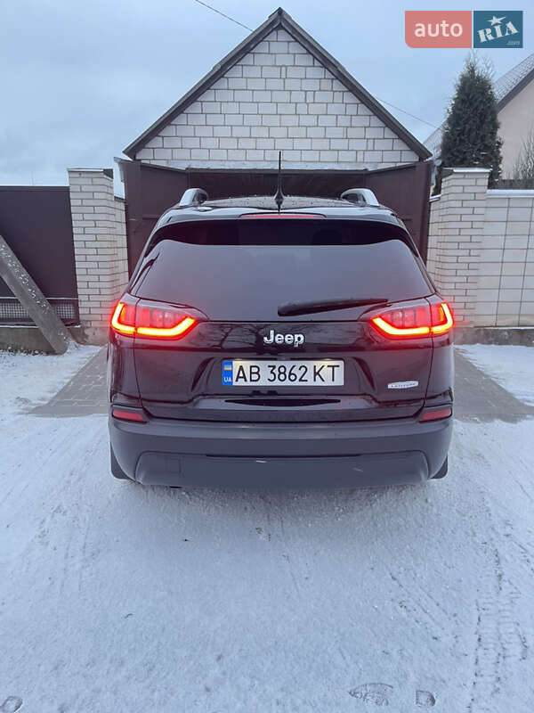 Позашляховик / Кросовер Jeep Cherokee 2018 в Хмільнику
