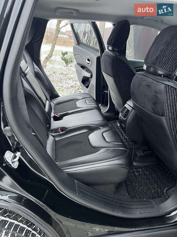 Позашляховик / Кросовер Jeep Cherokee 2018 в Хмільнику