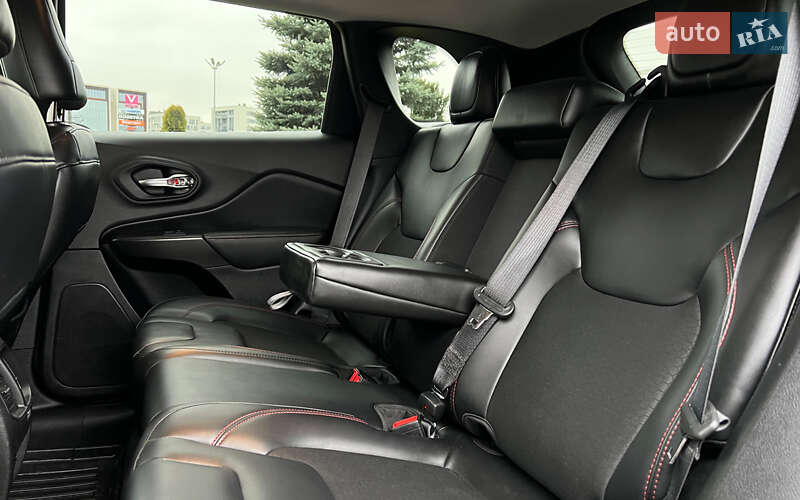 Внедорожник / Кроссовер Jeep Cherokee 2020 в Львове фото 21 Внедорожник / Кроссовер Jeep Cherokee 2020 в Львове