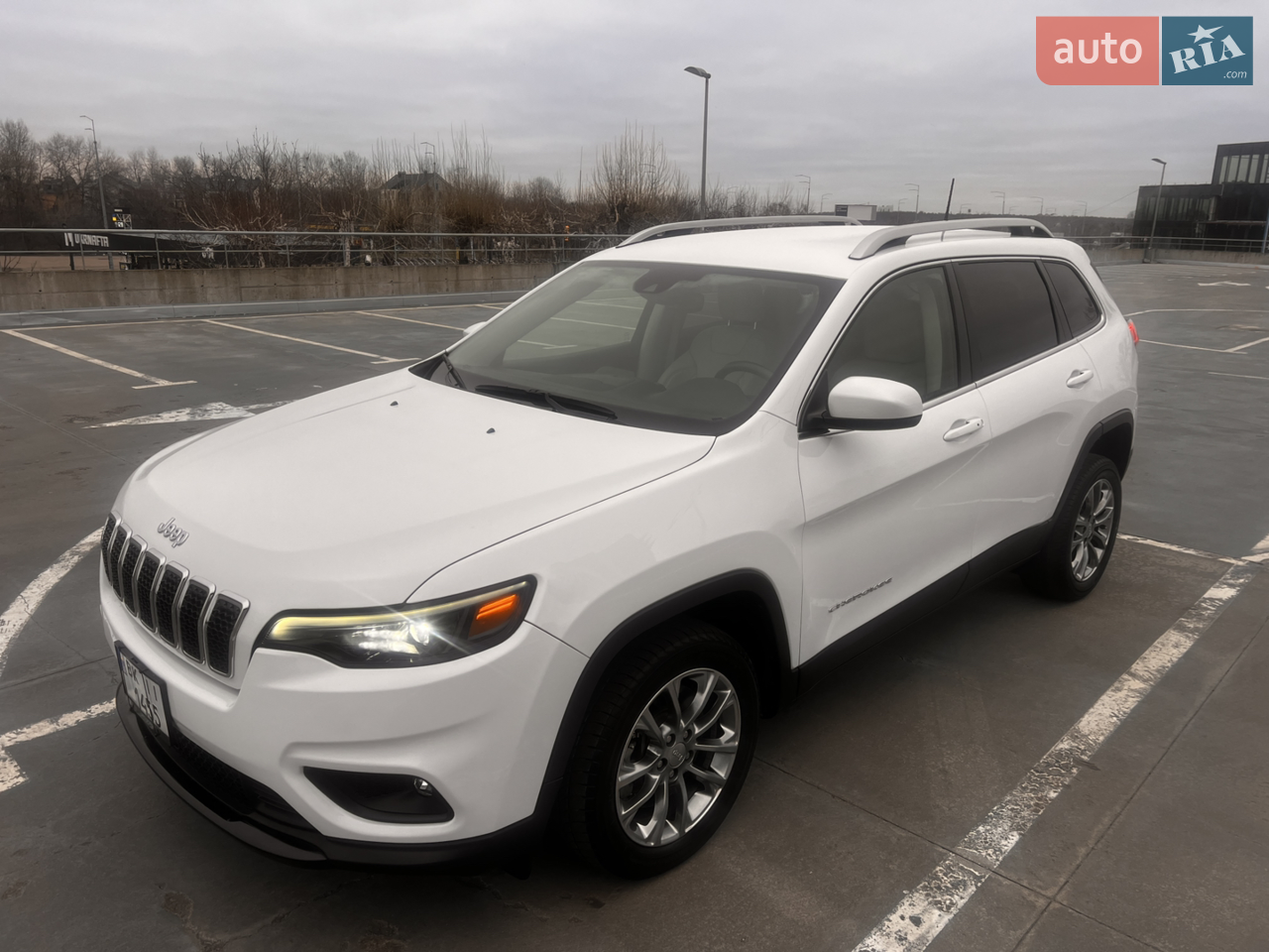 2021 Jeep Cherokee - мініатюра 38