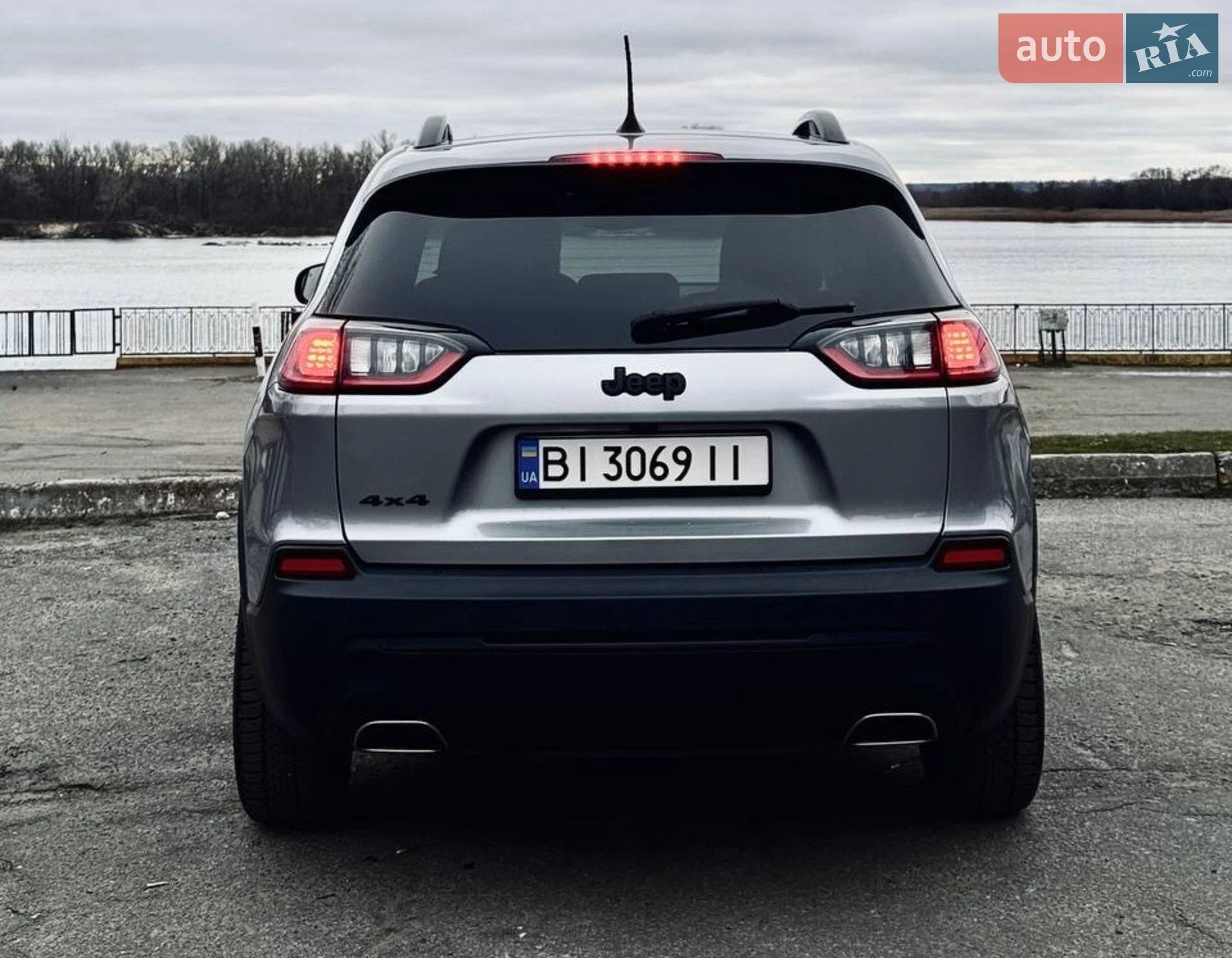 2019 Jeep Cherokee - мініатюра 10