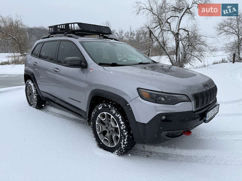 Внедорожник / Кроссовер Jeep Cherokee 2019 в Харькове фото 14 Внедорожник / Кроссовер Jeep Cherokee 2019 в Харькове