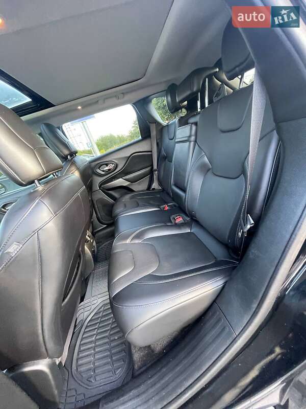 Позашляховик / Кросовер Jeep Cherokee 2018 в Львові