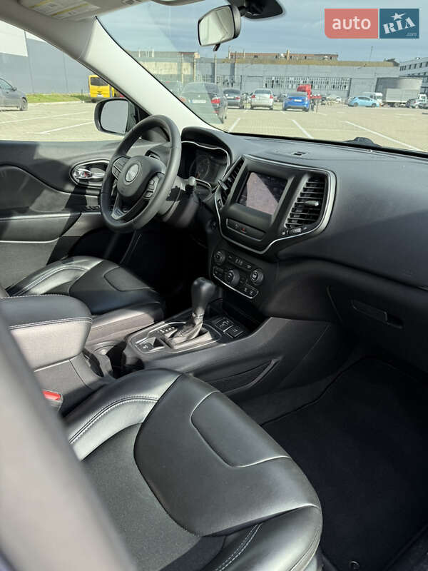 Внедорожник / Кроссовер Jeep Cherokee 2019 в Ивано-Франковске фото 5 Внедорожник / Кроссовер Jeep Cherokee 2019 в Ивано-Франковске