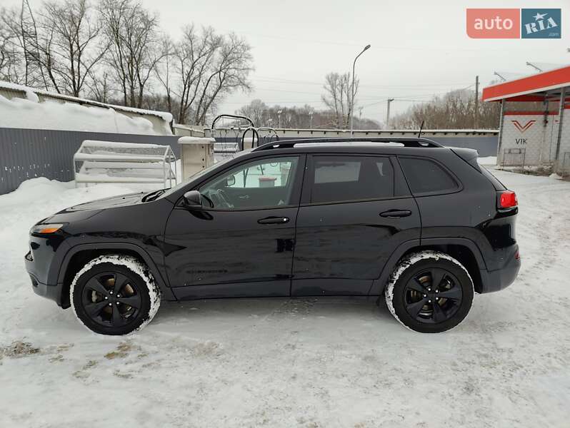 Внедорожник / Кроссовер Jeep Cherokee 2016 в Тернополе