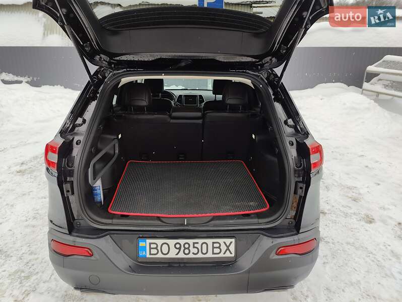 Внедорожник / Кроссовер Jeep Cherokee 2016 в Тернополе