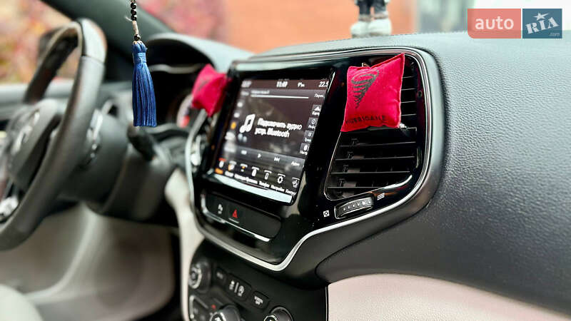 Позашляховик / Кросовер Jeep Cherokee 2019 в Кривому Розі фото 15 Позашляховик / Кросовер Jeep Cherokee 2019 в Кривому Розі
