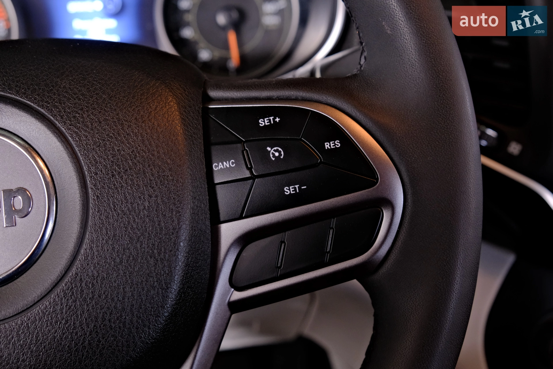 2022 Jeep Cherokee - мініатюра 31