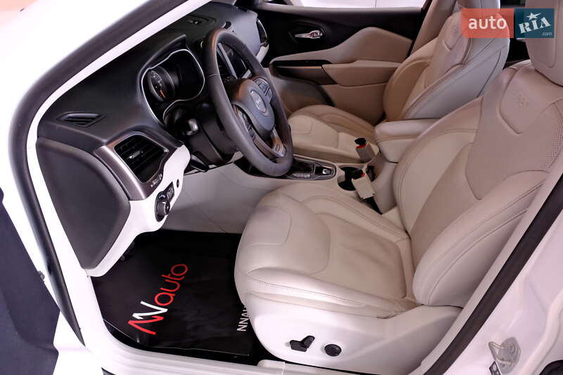 Внедорожник / Кроссовер Jeep Cherokee 2022 в Одессе