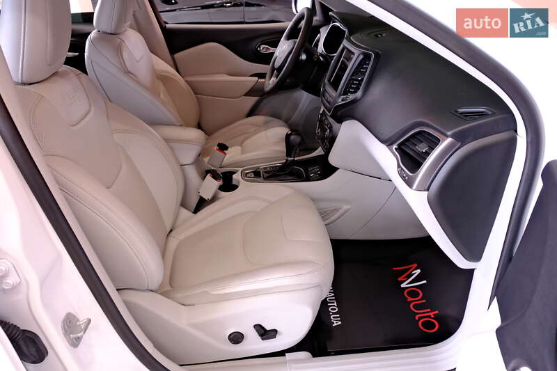 Внедорожник / Кроссовер Jeep Cherokee 2022 в Одессе