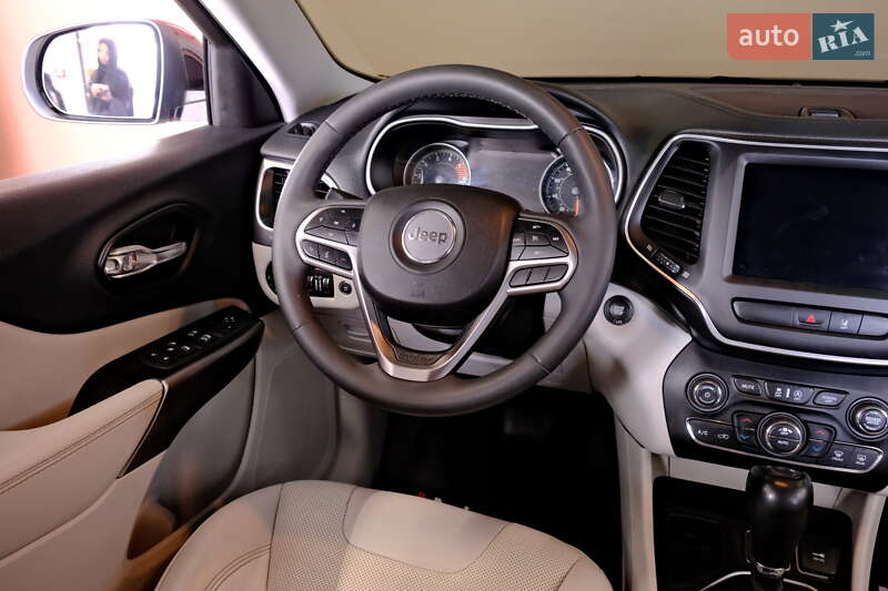 Внедорожник / Кроссовер Jeep Cherokee 2022 в Одессе