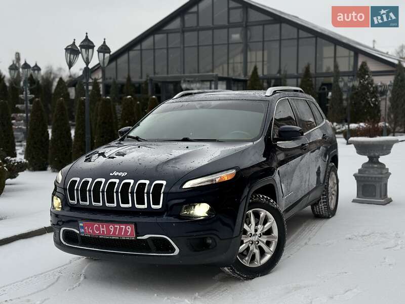 Внедорожник / Кроссовер Jeep Cherokee 2015 в Стрые