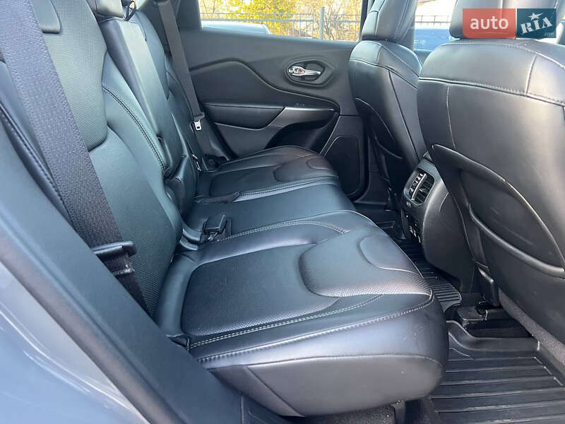 Позашляховик / Кросовер Jeep Cherokee 2020 в Полтаві