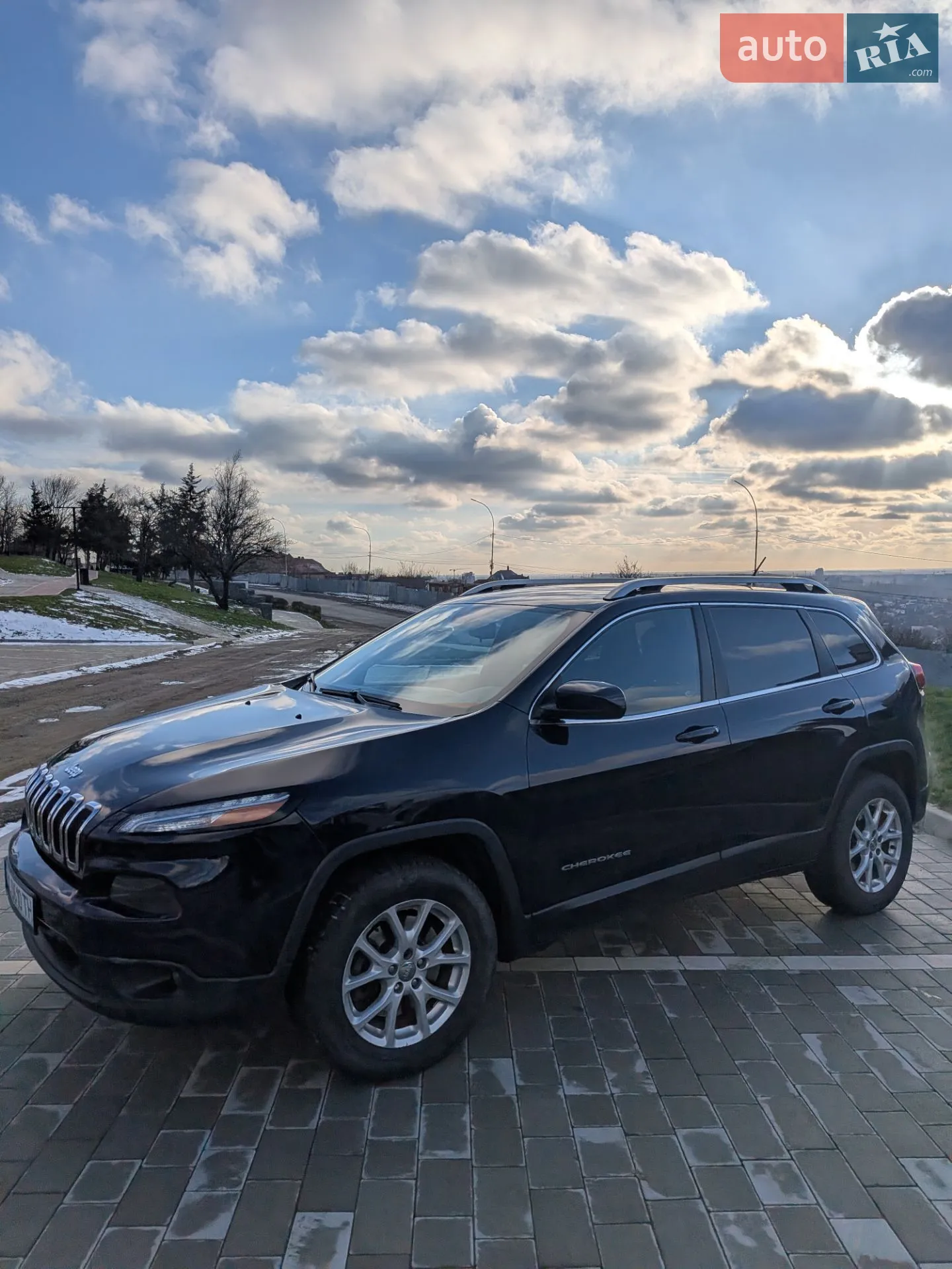 2014 Jeep Cherokee - мініатюра 3