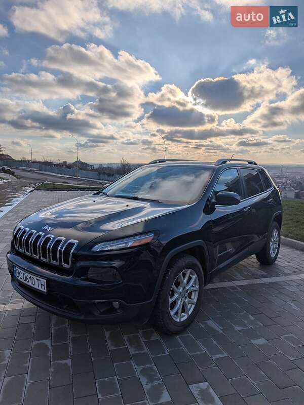 Позашляховик / Кросовер Jeep Cherokee 2014 в Ужгороді