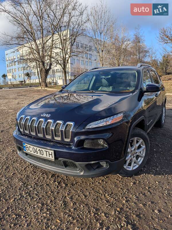 Позашляховик / Кросовер Jeep Cherokee 2014 в Ужгороді
