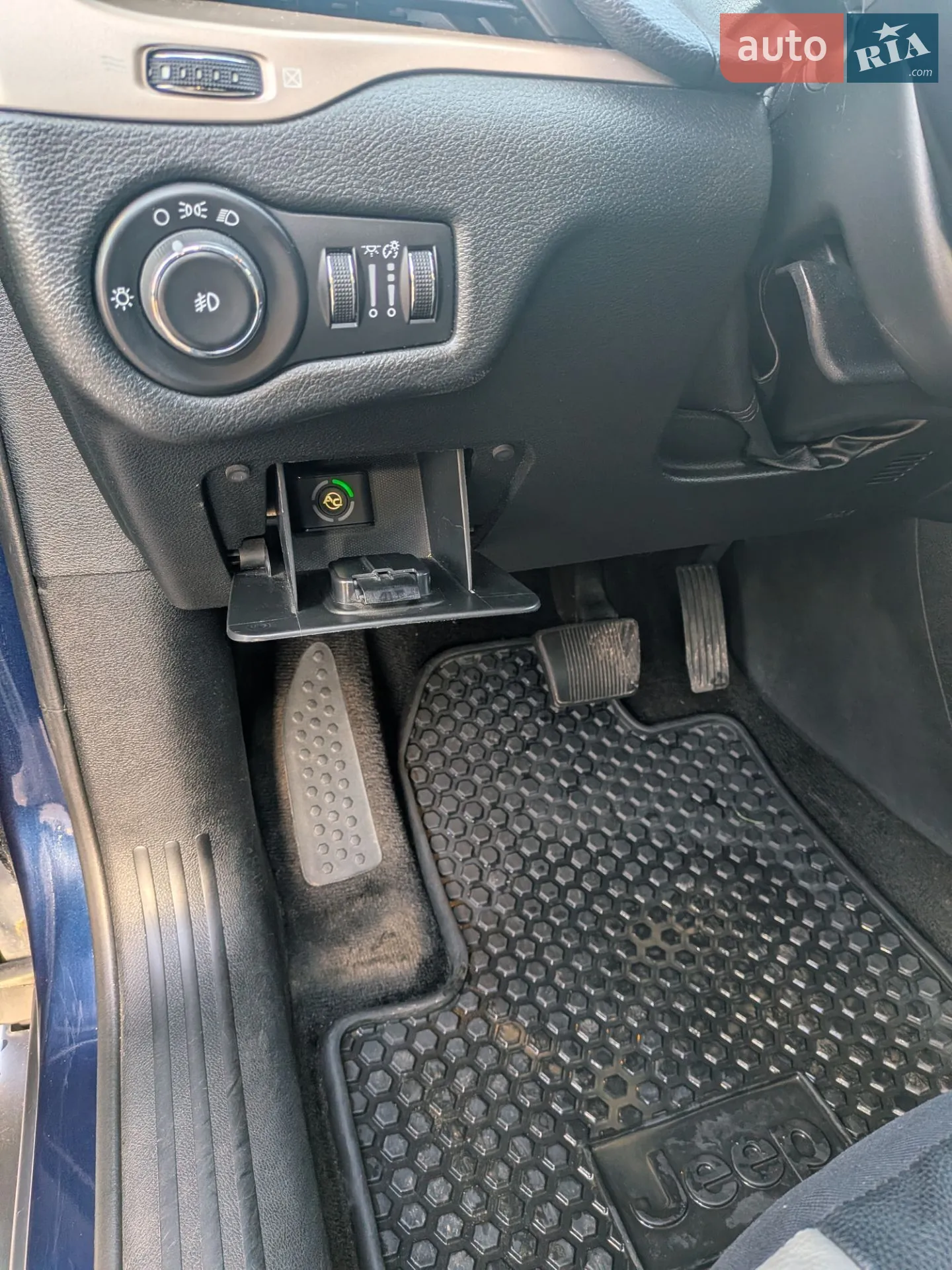 2014 Jeep Cherokee - мініатюра 12