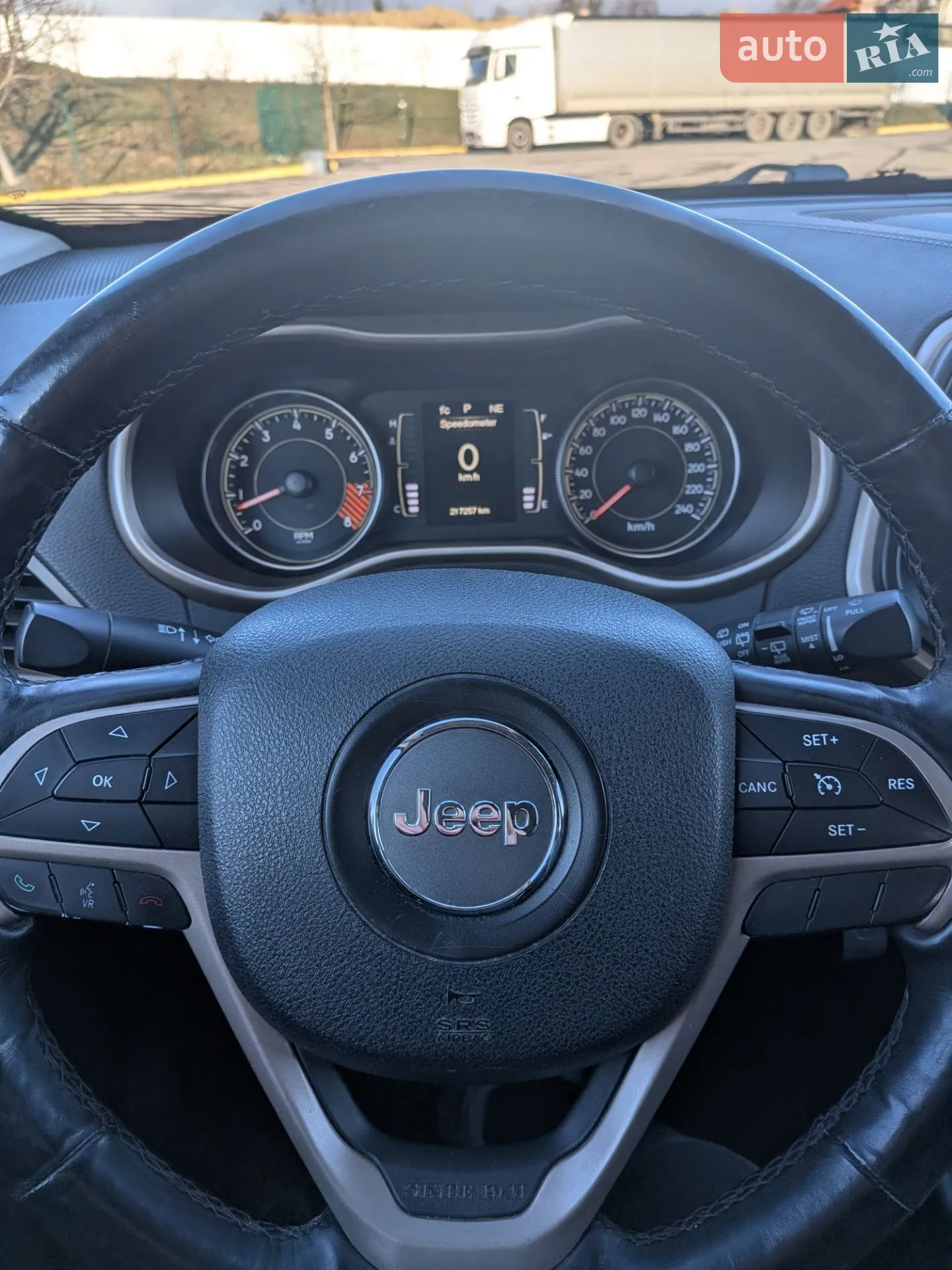 2014 Jeep Cherokee - мініатюра 15