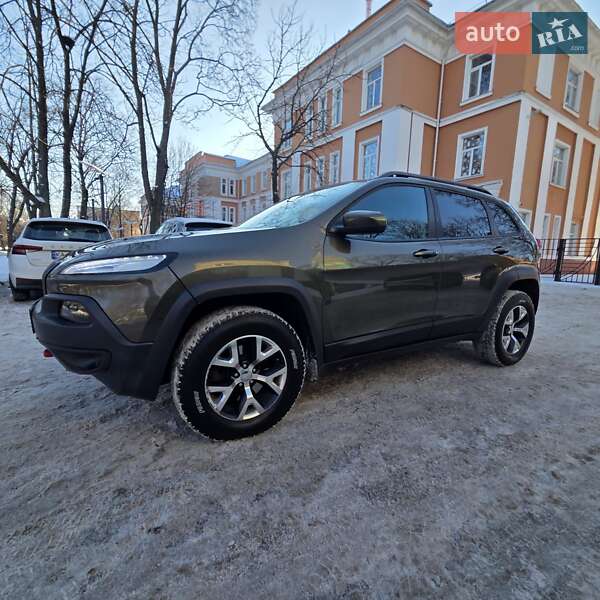 Позашляховик / Кросовер Jeep Cherokee 2014 в Чернігові