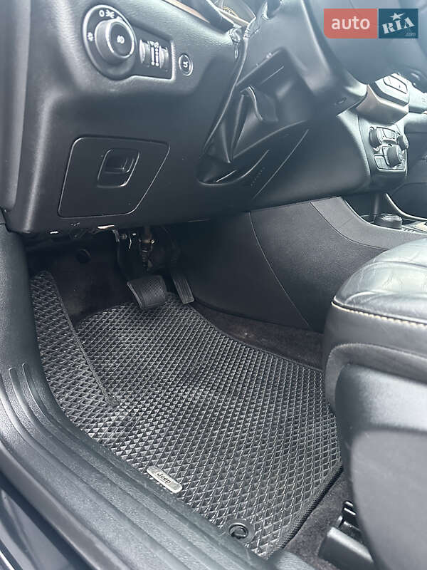 Позашляховик / Кросовер Jeep Cherokee 2017 в Львові