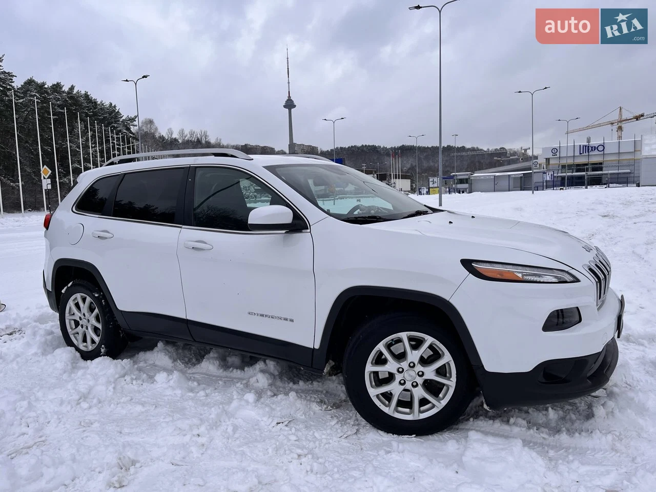 2016 Jeep Cherokee - мініатюра 35