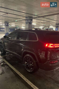 Позашляховик / Кросовер Jeep Cherokee 2015 в Києві