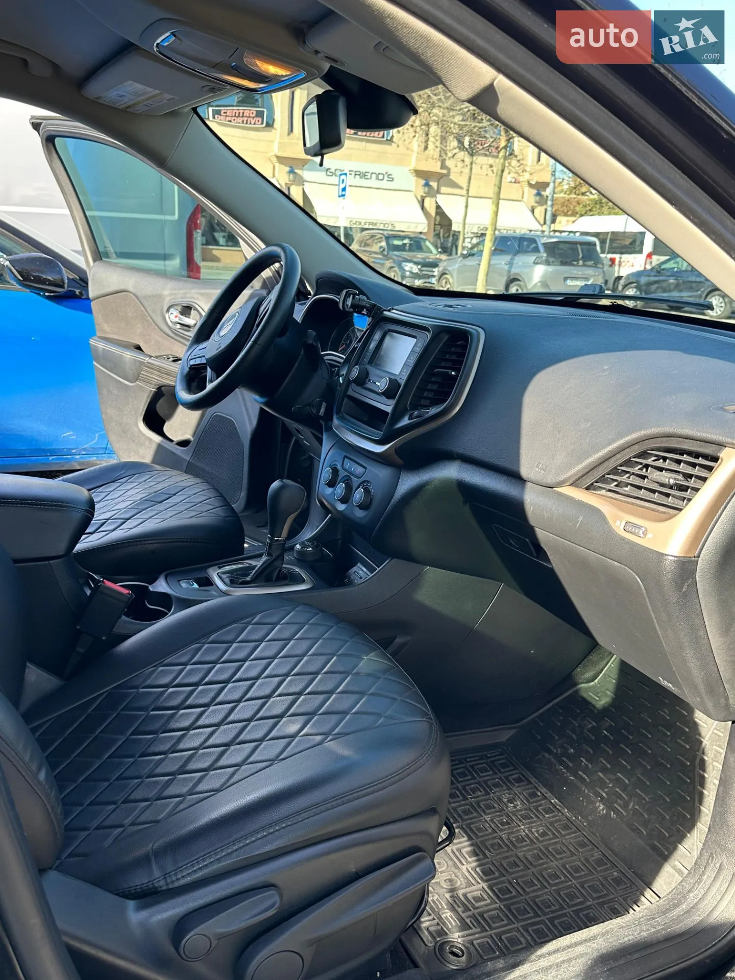 2013 Jeep Cherokee - мініатюра 16