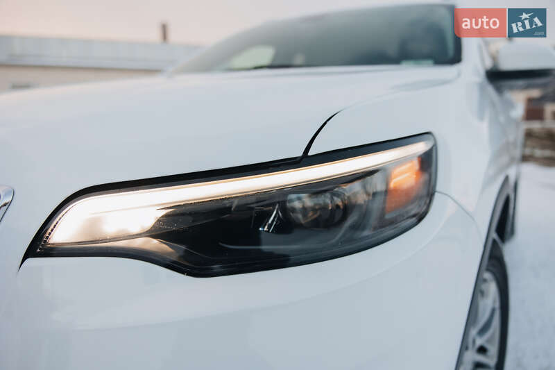 Внедорожник / Кроссовер Jeep Cherokee 2018 в Бучаче