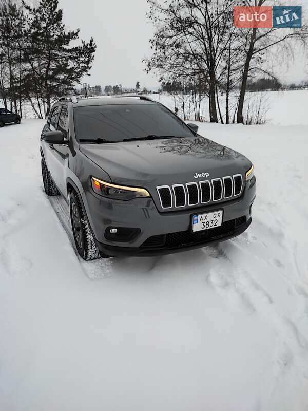 Внедорожник / Кроссовер Jeep Cherokee 2021 в Харькове