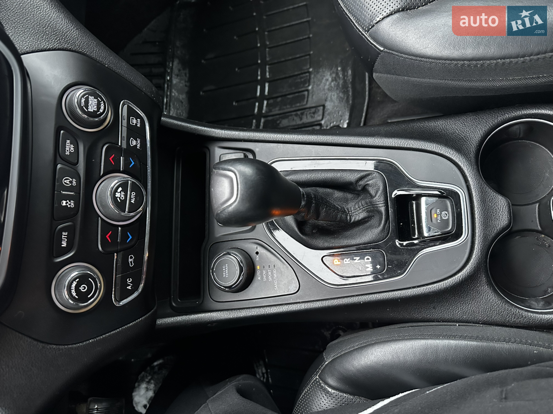 2018 Jeep Cherokee - мініатюра 21