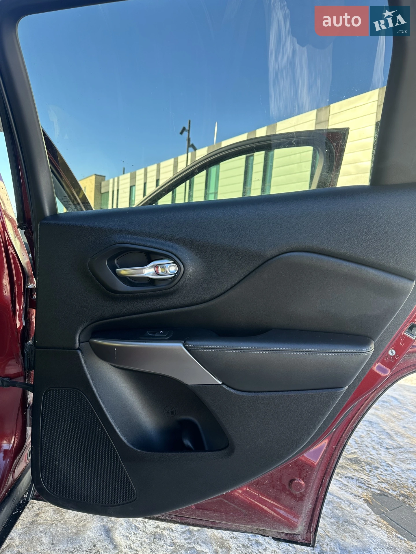2018 Jeep Cherokee - мініатюра 31