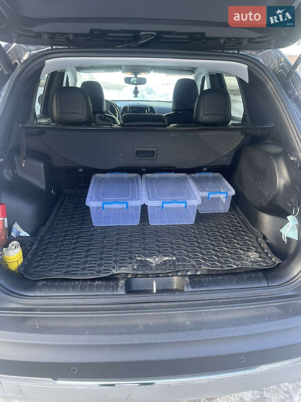 Внедорожник / Кроссовер Jeep Cherokee 2019 в Нежине