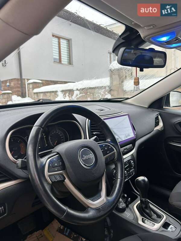 Внедорожник / Кроссовер Jeep Cherokee 2014 в Теребовле