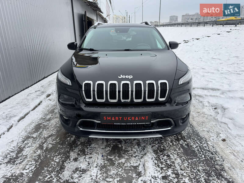 Внедорожник / Кроссовер Jeep Cherokee 2015 в Киеве