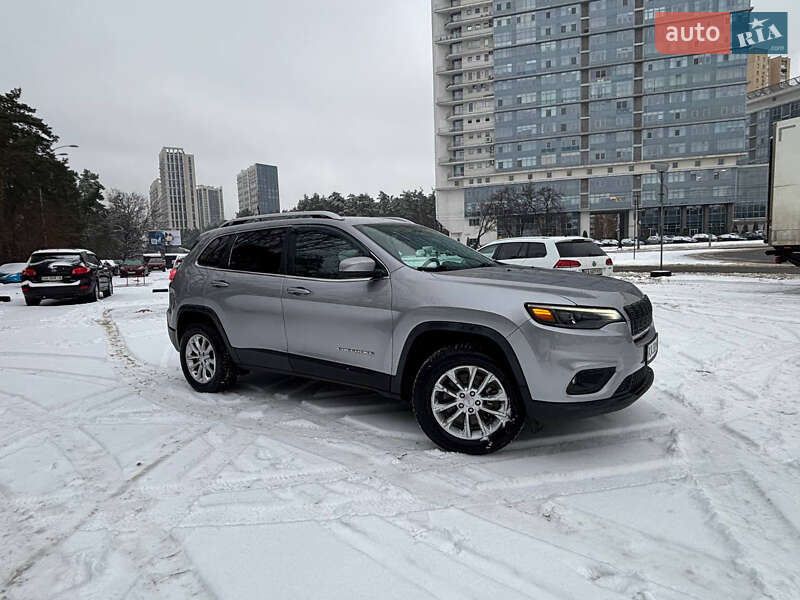 Внедорожник / Кроссовер Jeep Cherokee 2018 в Виннице