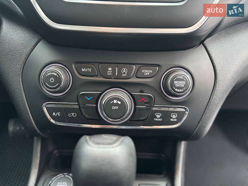 Внедорожник / Кроссовер Jeep Cherokee 2018 в Виннице