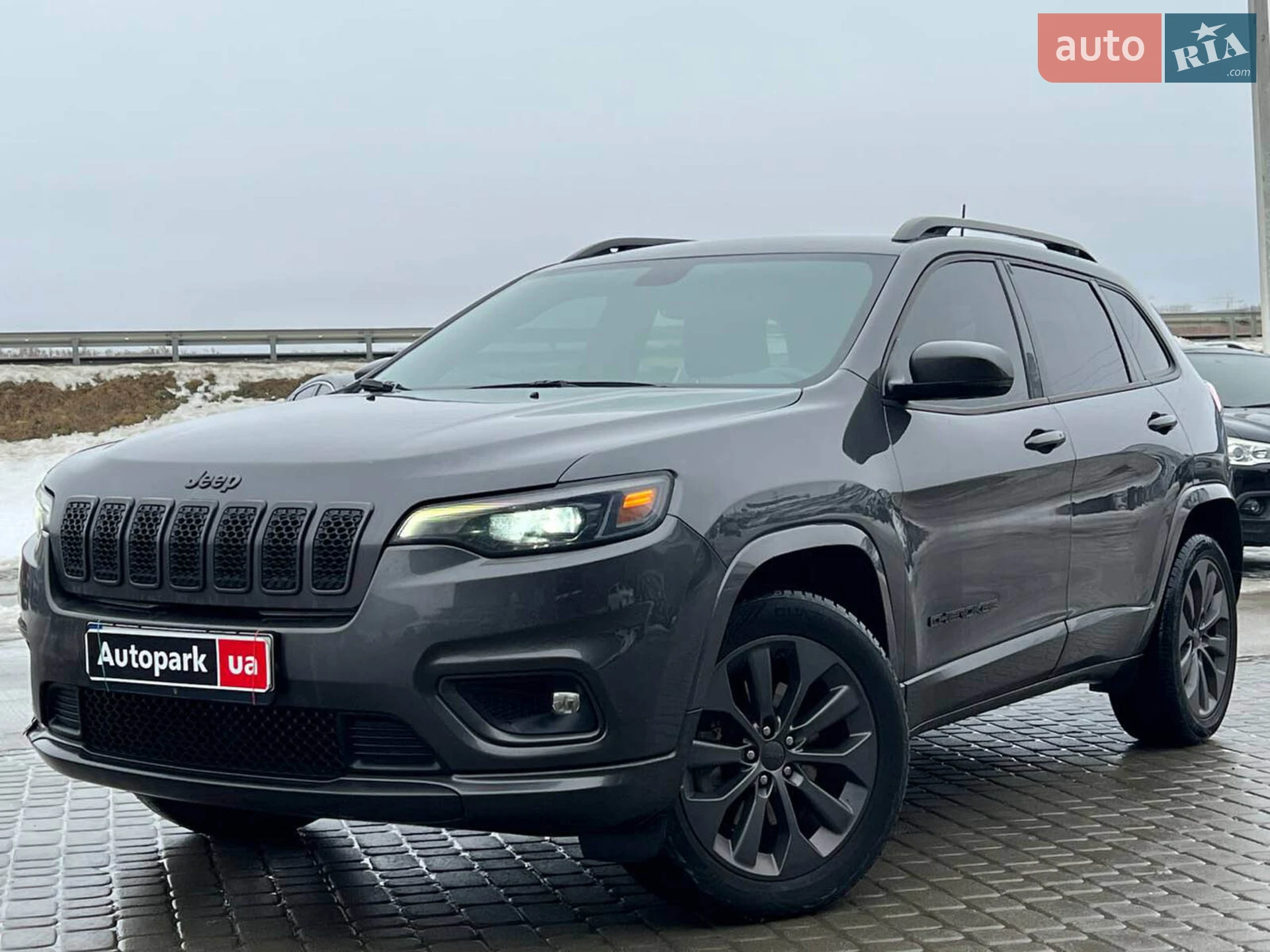 2019 Jeep Cherokee - фото 1