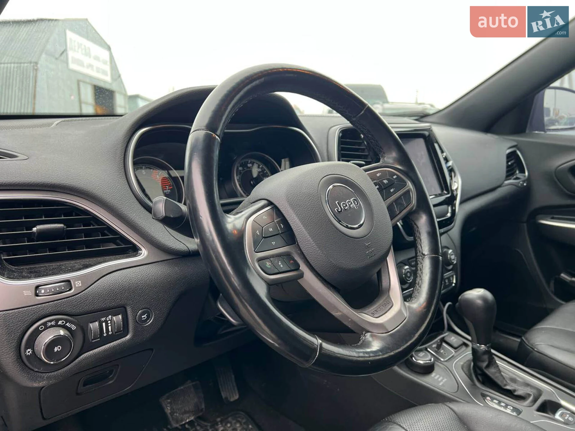 2019 Jeep Cherokee - мініатюра 18