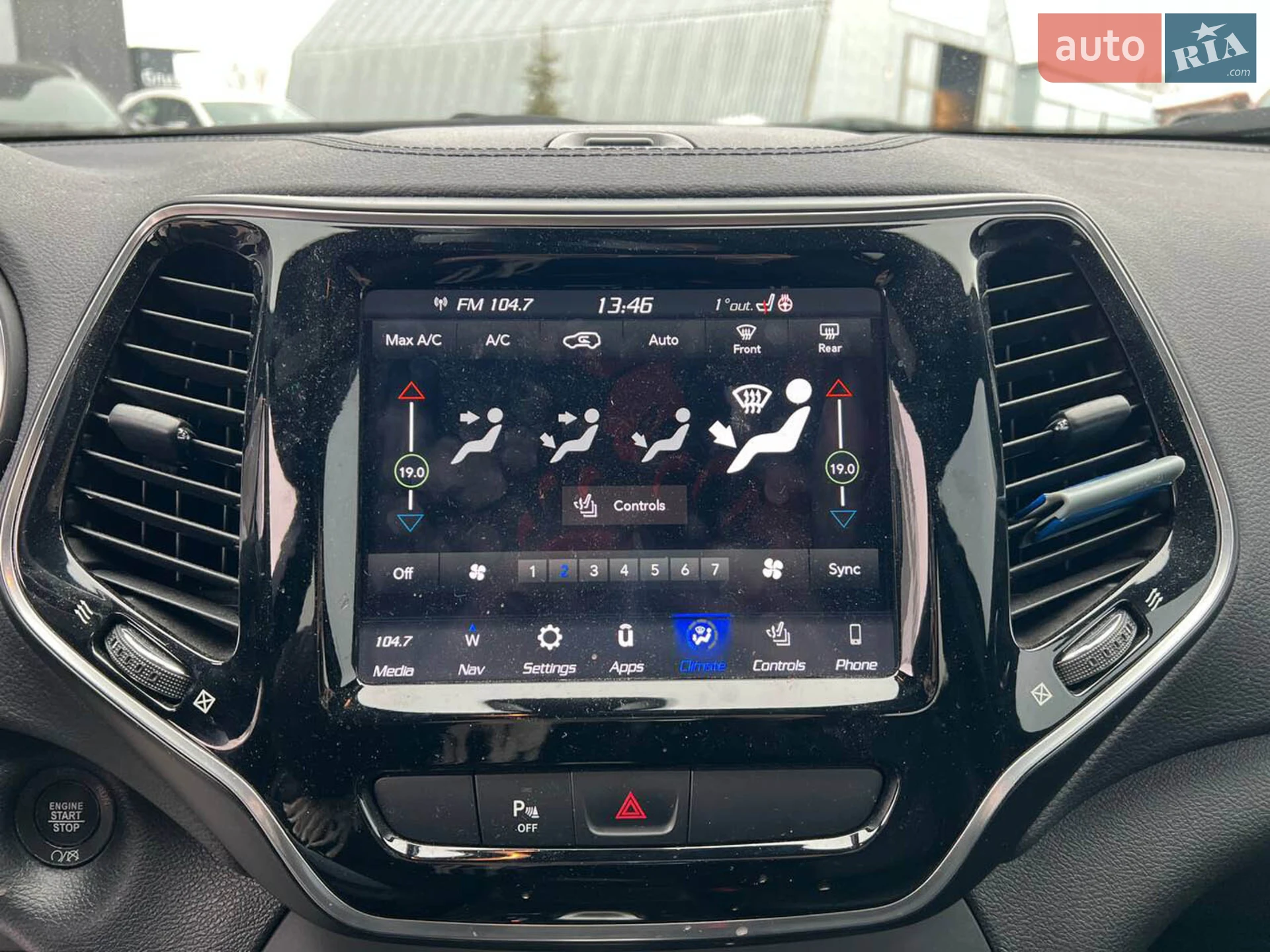 2019 Jeep Cherokee - мініатюра 27