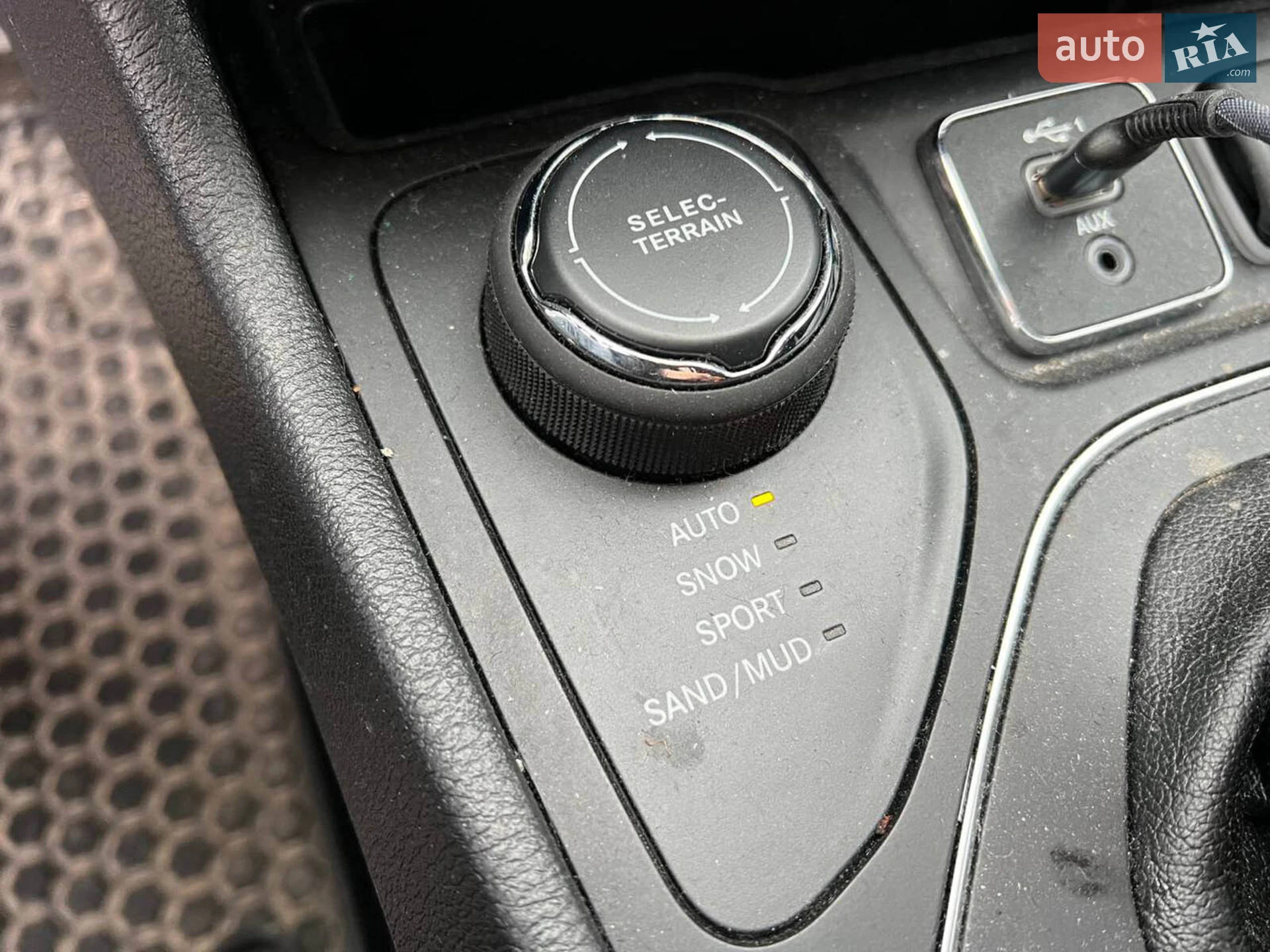 2019 Jeep Cherokee - мініатюра 32