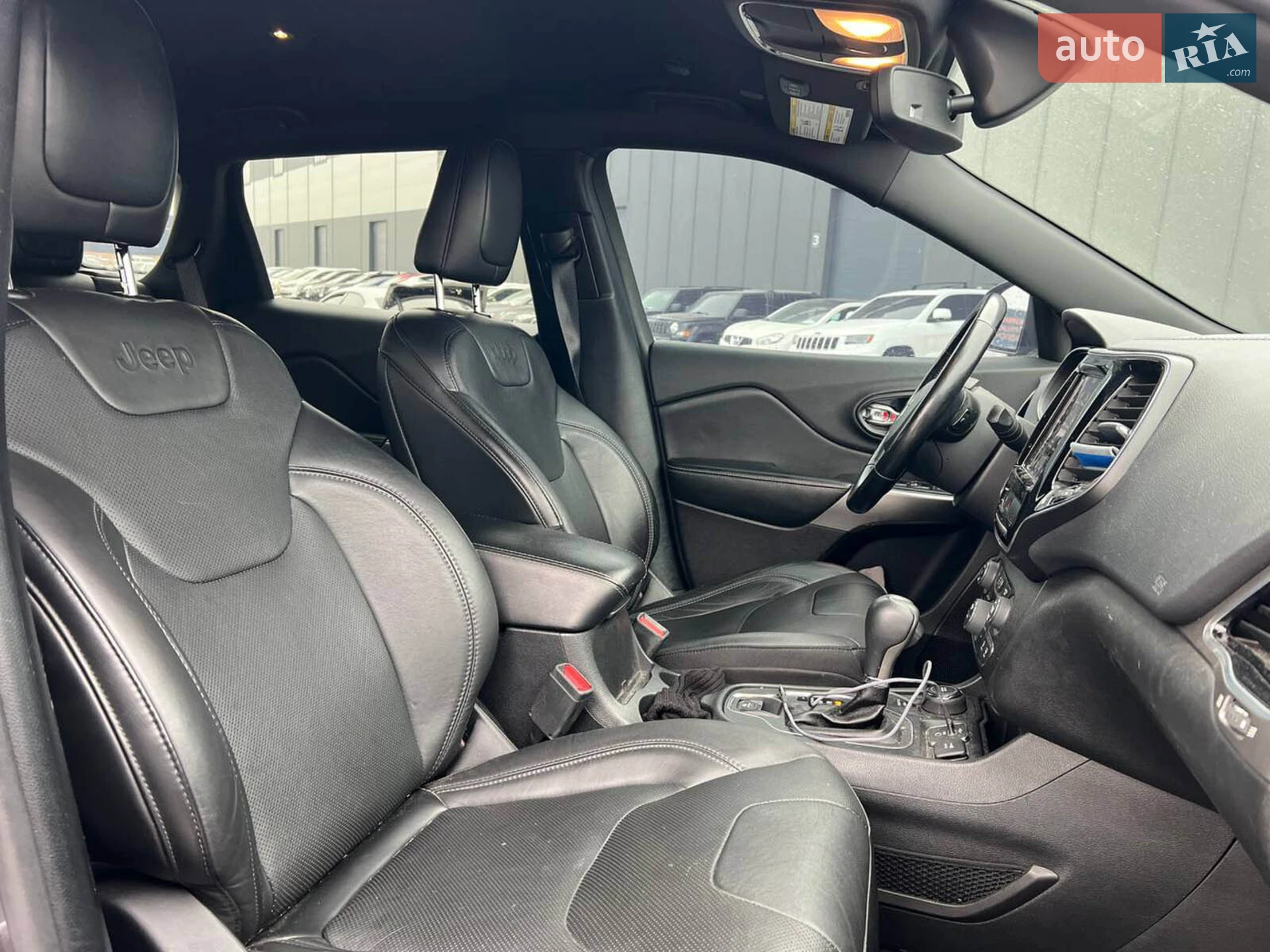 2019 Jeep Cherokee - мініатюра 39