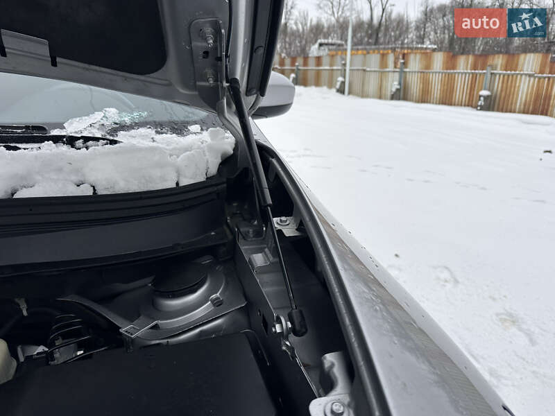 Внедорожник / Кроссовер Jeep Cherokee 2016 в Виннице