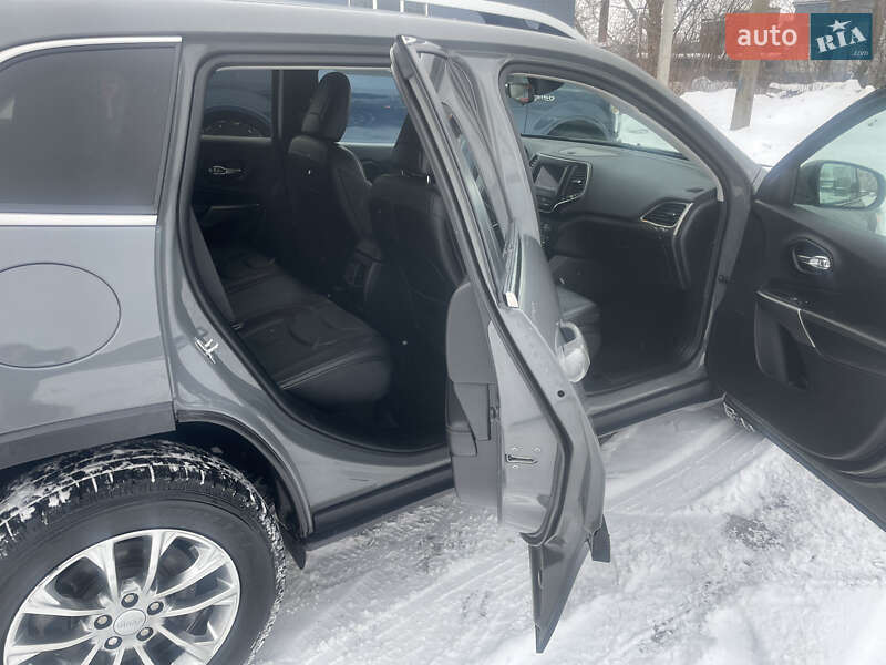 Внедорожник / Кроссовер Jeep Cherokee 2021 в Чернигове