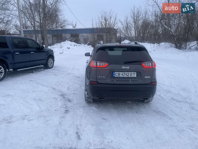 Внедорожник / Кроссовер Jeep Cherokee 2021 в Чернигове