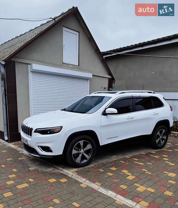 Внедорожник / Кроссовер Jeep Cherokee 2019 в Измаиле