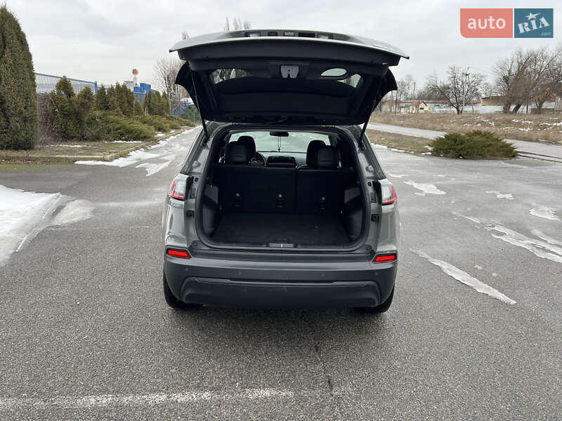 Внедорожник / Кроссовер Jeep Cherokee 2019 в Днепре фото 17 Внедорожник / Кроссовер Jeep Cherokee 2019 в Днепре